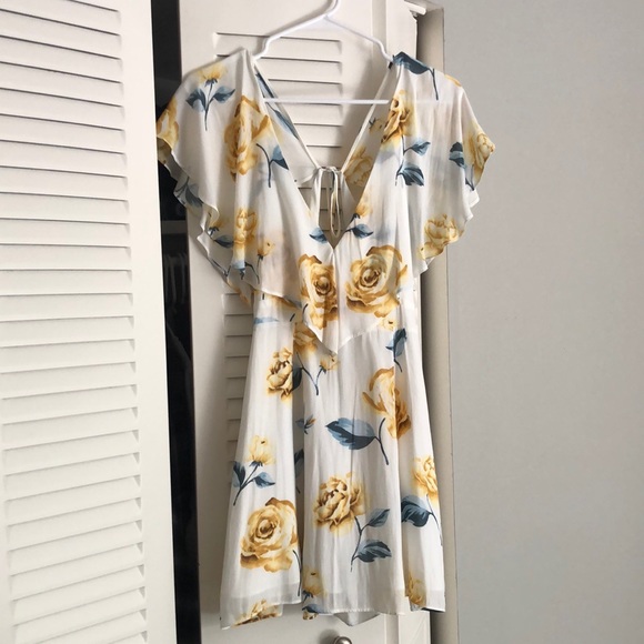 Forever 21 White Flower Dress - Picture 2 of 6